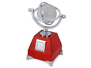 Часы с глобусом "Universe"